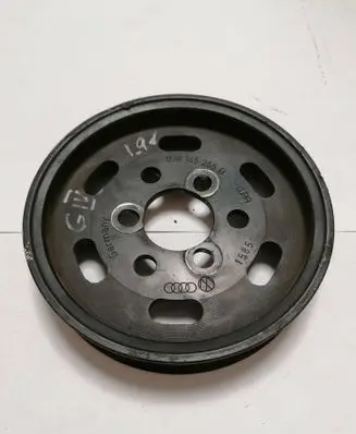 Volkswagen Golf IV Power steering pump pulley 038145255B