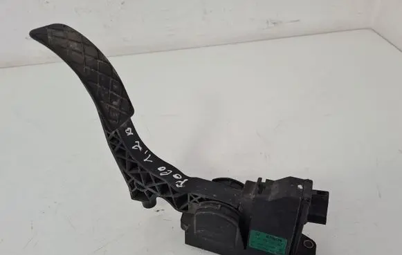 Volkswagen Polo Accelerator throttle pedal