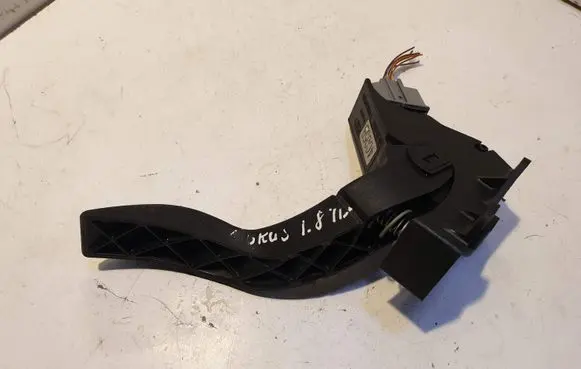 Ford Focus Accelerator pedal position sensor 98AB9F836AE