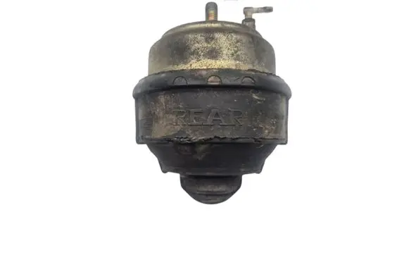 Volvo S60 Engine mount bracket 8624755