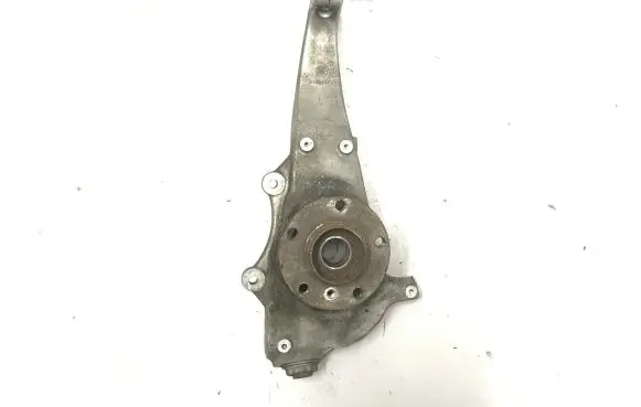 BMW 7 F01 F02 F03 F04 Front wheel hub 6777750