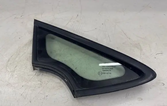 KIA Ceed Front triangle window/glass 43R00108 DOT184AS2M440