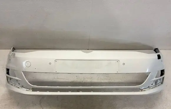 Volkswagen Golf VII Front bumper 5G0807221
