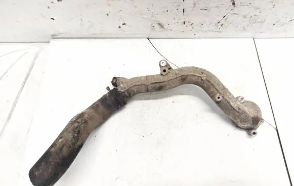 Toyota Land Cruiser (J100) Engine coolant pipe/hose