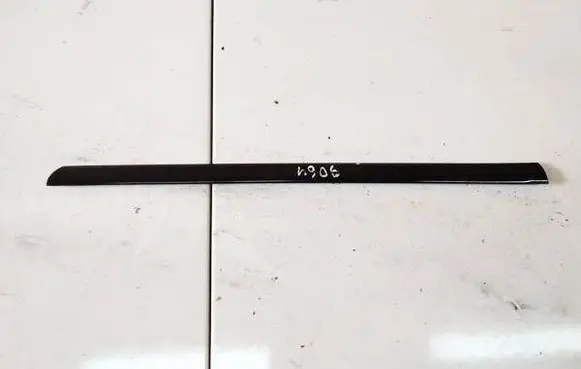 BMW X5 E53 Front door glass trim molding 