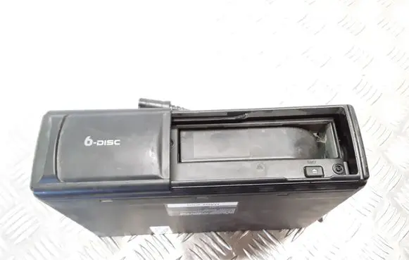 Audi A6 S6 C5 4B CD/DVD changer 