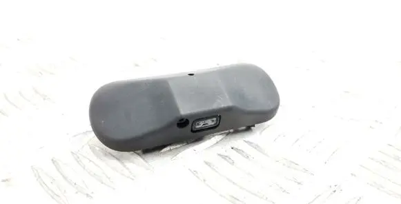 Volkswagen Tiguan Windshield washer spray nozzle 5M0955986C