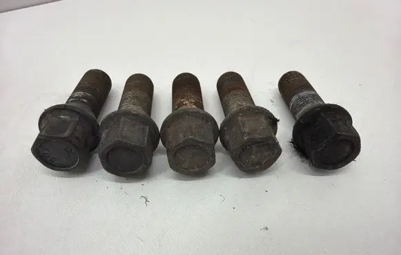 BMW 5 F10 F11 Nuts/bolts