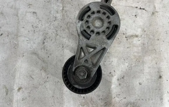 Audi A3 S3 8P Generator/alternator belt tensioner 06F903315