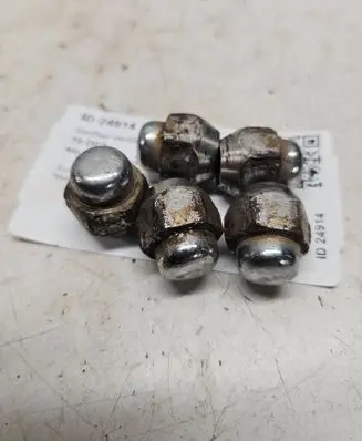 KIA Sorento Nuts/bolts 