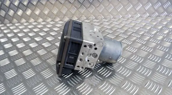 Audi A8 S8 D4 4H ABS Pump 4H0907379D 4H061451