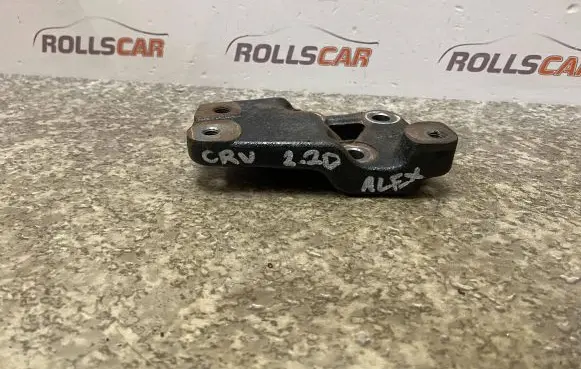 Honda CR-V Engine mounting bracket 871