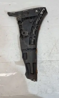 Volvo XC90 Front bumper mounting bracket 30698129