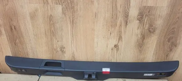 Mercedes-Benz GLS X166 Tailgate trim A1667404200