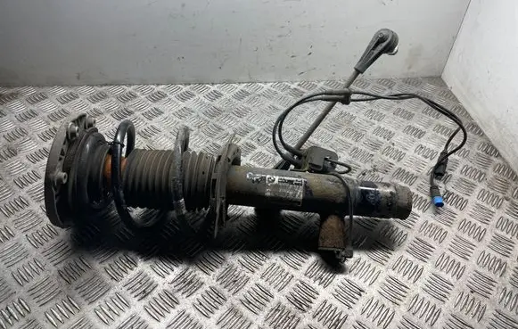 BMW 4 F36 Gran coupe Front shock absorber with coil spring 6854208