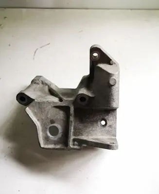 Volvo S80 Engine mounting bracket 6G926F096FC
