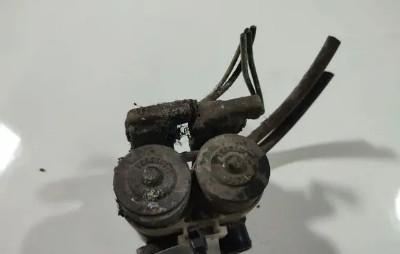 Honda FR-V Coolant heater control valve 