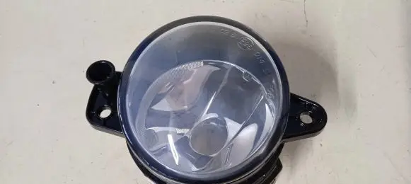 Volkswagen Touareg I Front fog light 7H0941699C