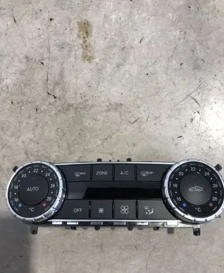Mercedes-Benz CLS C218 X218 Climate control unit A2049004312