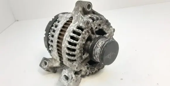 Volvo V70 Generator/alternator 30773111