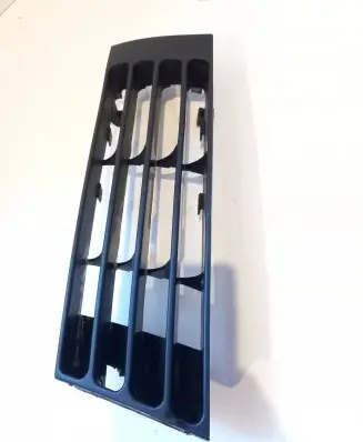 Audi A4 S4 B5 8D Front bumper lower grill 8D0807345AA