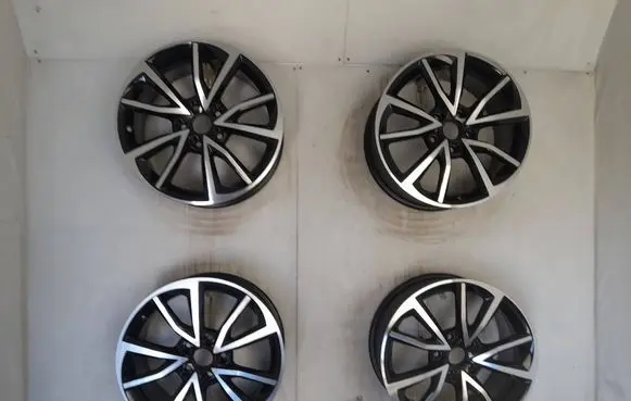 Audi TT TTS Mk2 R17 alloy rim 8S0071497