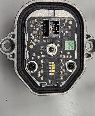 Volvo XC90 LED ballast control module b132122b