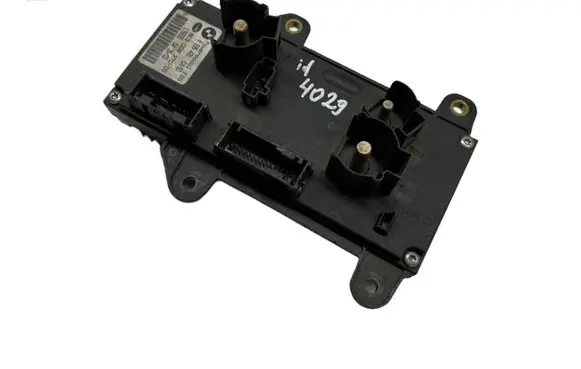 BMW 7 E65 E66 Engine control unit/module ECU 6935431 8ES00827005