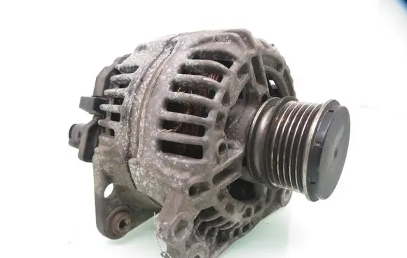 Volkswagen Bora Generator/alternator 0124325001 038903023L
