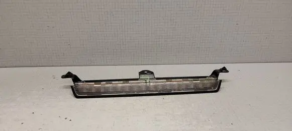 Volvo V70 Third/center stoplight 8658948