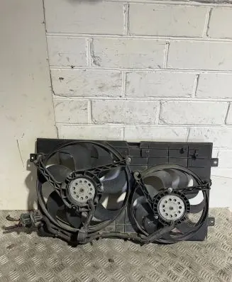 Volkswagen New Beetle Radiator cooling fan shroud