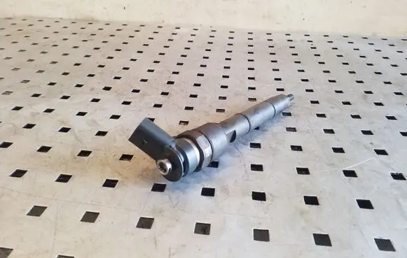 Mercedes-Benz A W169 Fuel injector A6400700767 0445110167