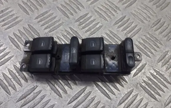 Skoda Octavia Mk1 (1U) Front door window switch trim 1J4959857C