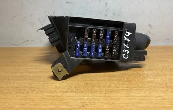 Mercedes-Benz E W210 Light switch 2105450104 C3774