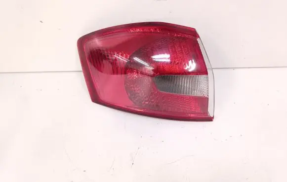 Ford Kuga I Rear/tail lights 8V4113405AE 167097