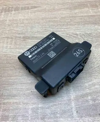 Volkswagen PASSAT B6 Gateway control module 3C0907530H 3C0907951