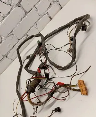 Volkswagen Transporter - Caravelle T4 Headlight/headlamp wiring loom/harness 701971905D 357971971A 357915971