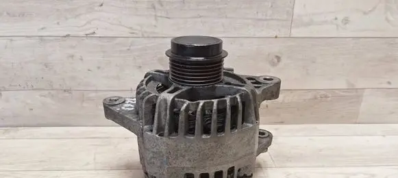 Toyota Auris 150 Generator/alternator 270600T010 0D010 205081