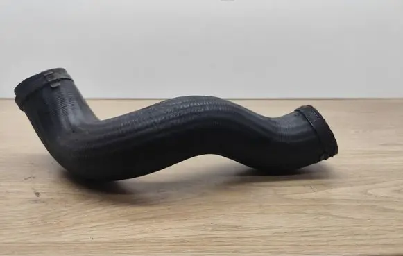 Volvo XC90 Intercooler hose/pipe 30766440