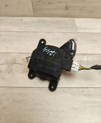 Hyundai i40 Air flap motor/actuator H400730880