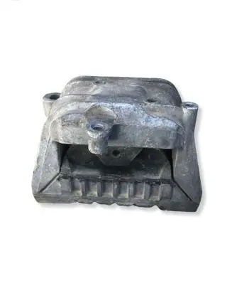 Volkswagen PASSAT B6 Engine mount bracket 1K0199262