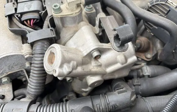 Volkswagen Golf IV Fuel injection high pressure pump 036127025J