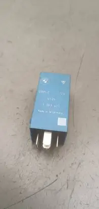 BMW 5 E39 Other relay 1383417 6135