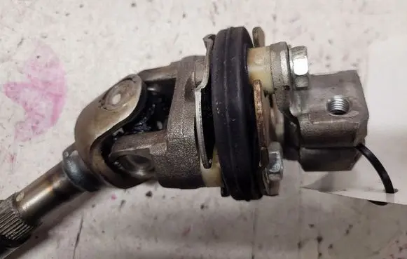 KIA Sorento Steering column universal joint