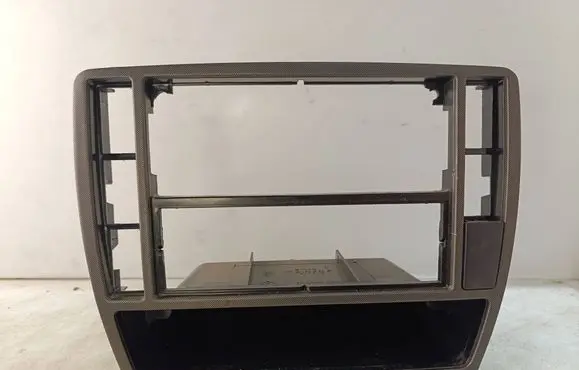 Volkswagen PASSAT B5.5 Radio/GPS head unit trim 3B0858069K