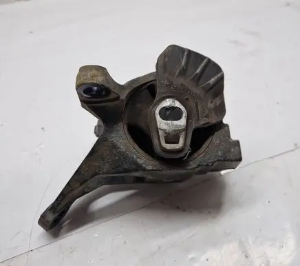 Mazda CX-5 Engine mount bracket K1442 KE64