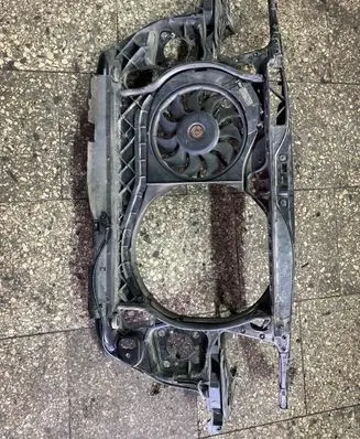 Audi A4 S4 B6 8E 8H Radiator support slam panel bracket 