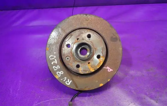 Toyota Aygo AB10 Front wheel hub spindle knuckle