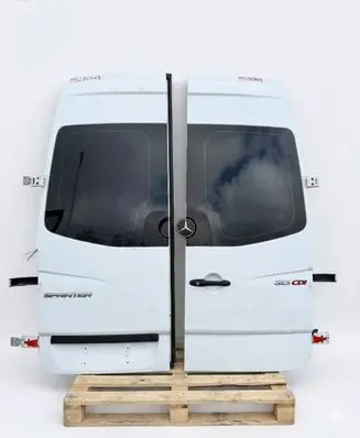 Mercedes-Benz Sprinter W906 Back/rear loading door MS2B0443