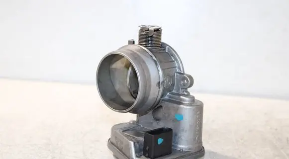 BMW 3 E90 E91 Throttle valve 7804373